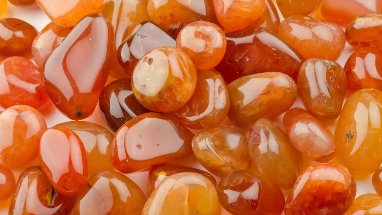 Carnelian - Muladhara Chakra Crystals