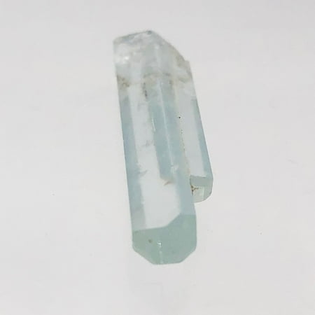 One Rare Natural Aquamarine Crystal | 37x8x6mm | 14.045cts | Sky blue |